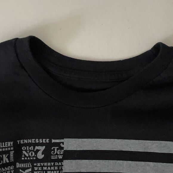 Genuine Jack Daniel’s Black T-shirt Proudly Crafted in America Logo Flag L - Picture 5 of 9